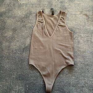 Out from Under Hailey Seamless Plunging Bodysuit Size S